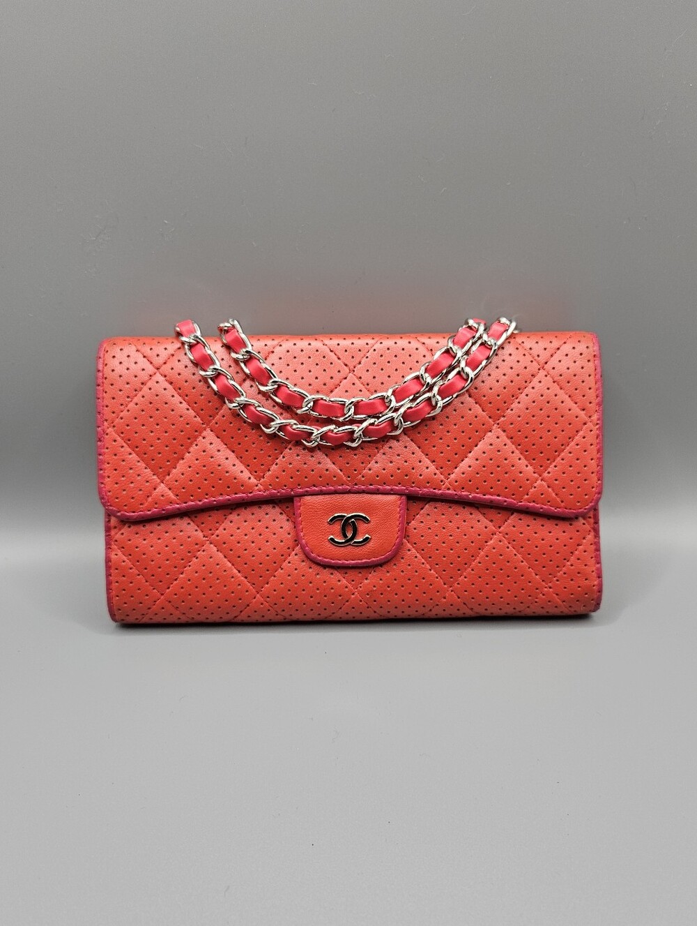 🌺Chanel Quilted Perforated Coral Red Leather Wallet/Clutch🌺 - Picture 3 of 16